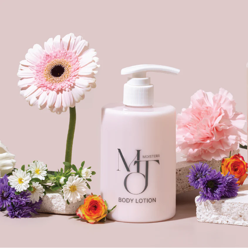 MOISTERR PINK  FLOWER BODY LOTION